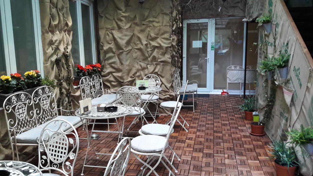 Boutique Hostel Kings N' Queens Zagreb Extérieur photo
